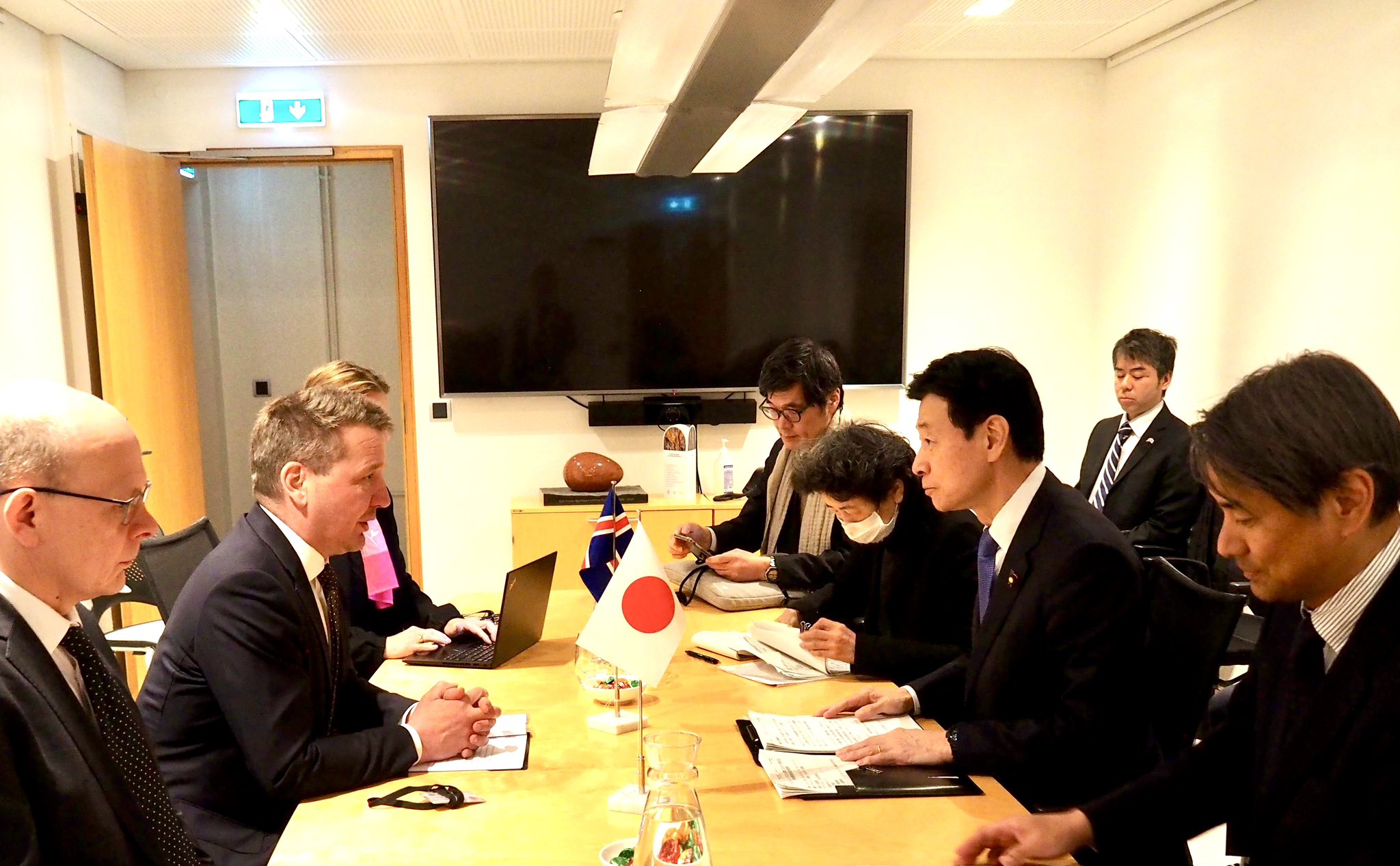 日本とアイスランドが地熱エネルギー協力で合意